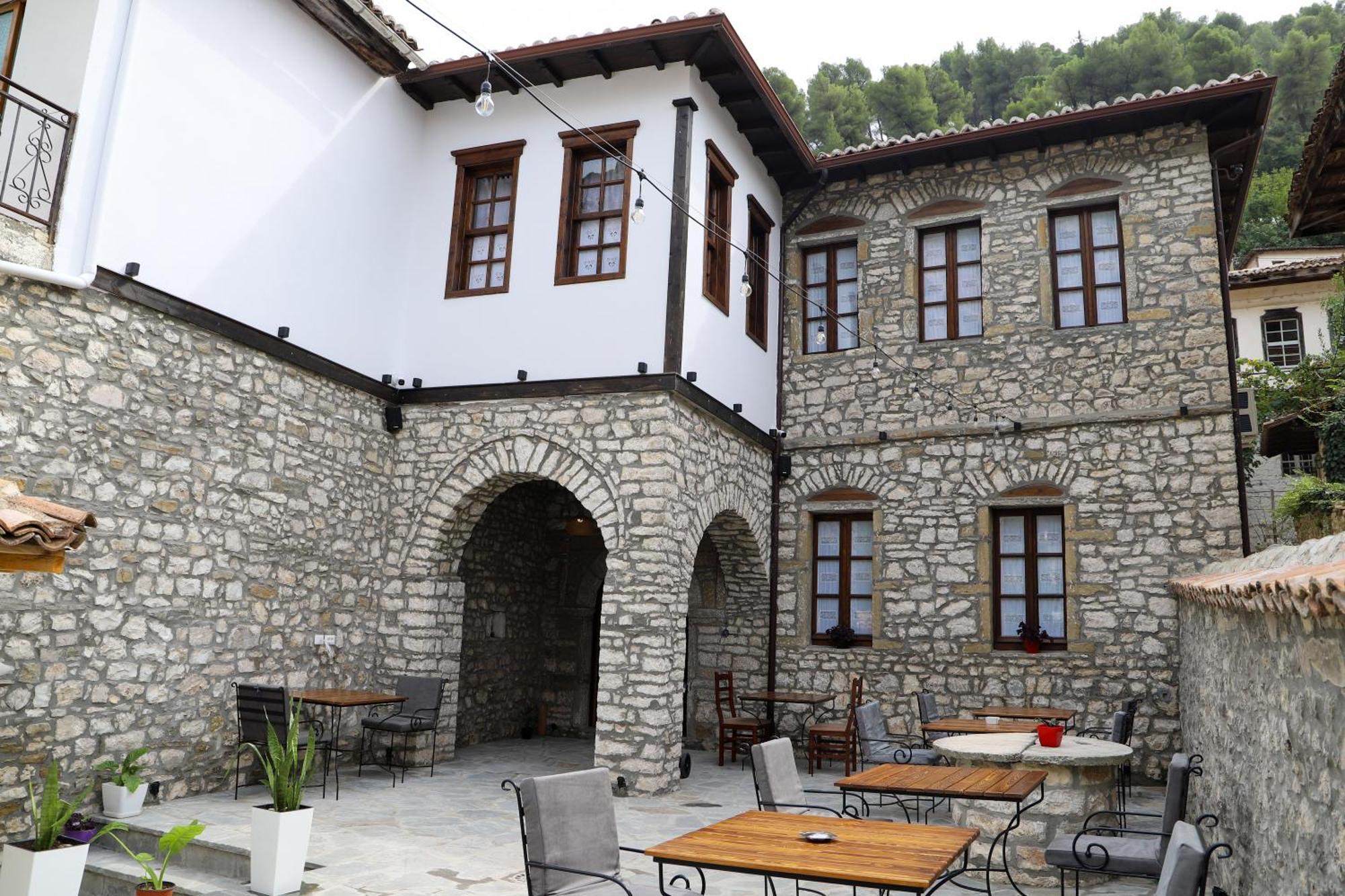 Koroni Boutique Hotel Berat Exterior photo